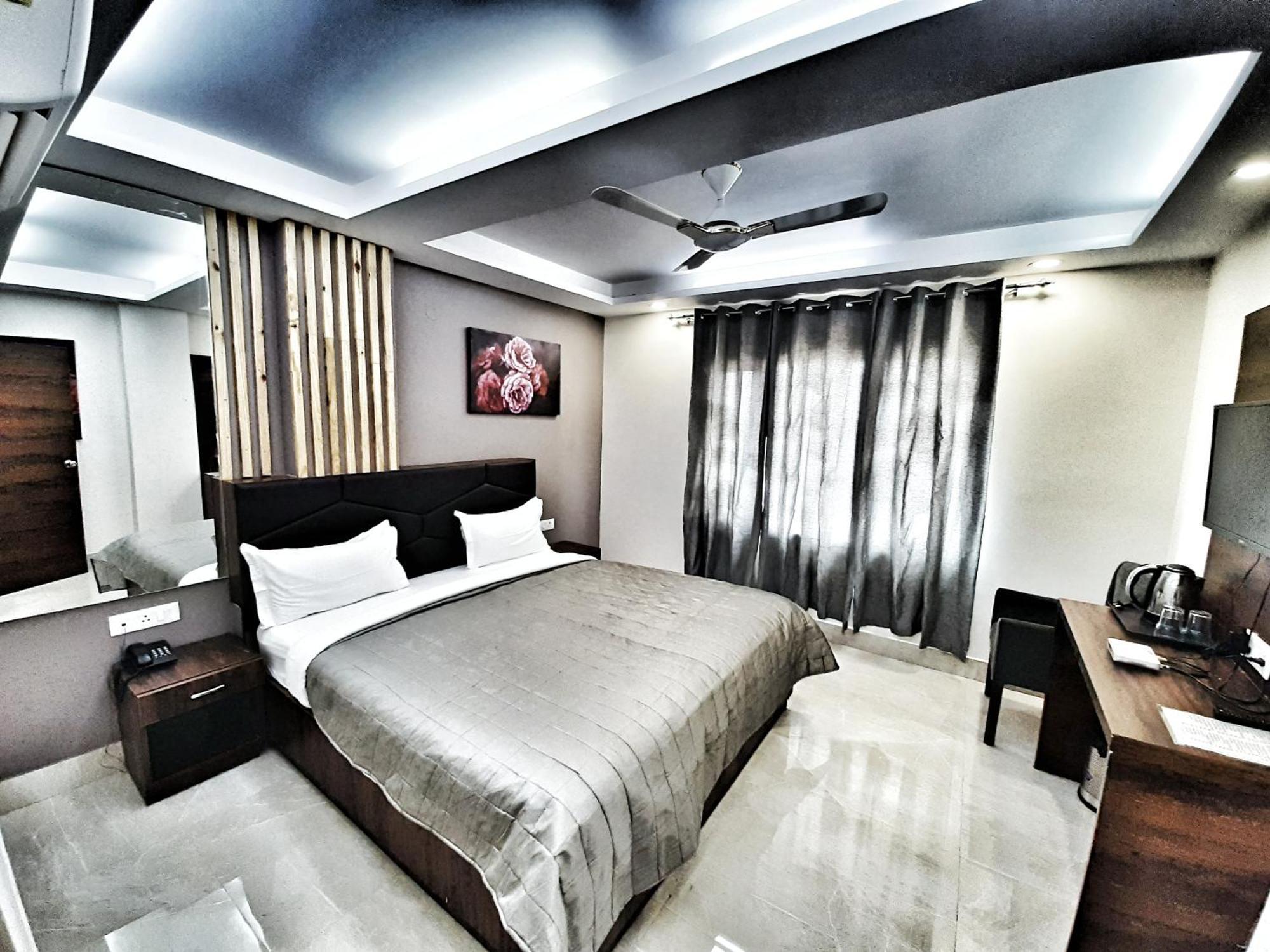 Airport Hotel Delhi Aerocity, 15 Mins Yashobhoomi Nuova Delhi Esterno foto