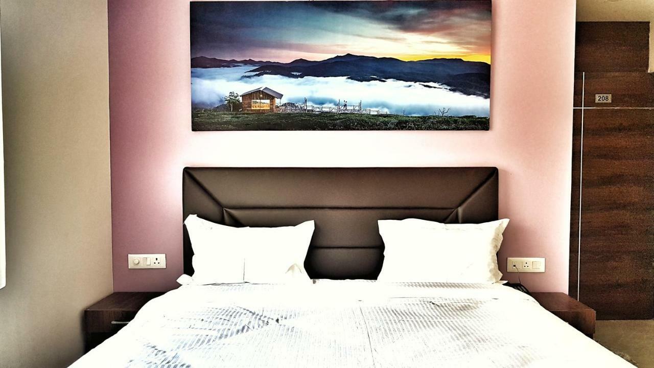 Airport Hotel Delhi Aerocity, 15 Mins Yashobhoomi Nuova Delhi Esterno foto
